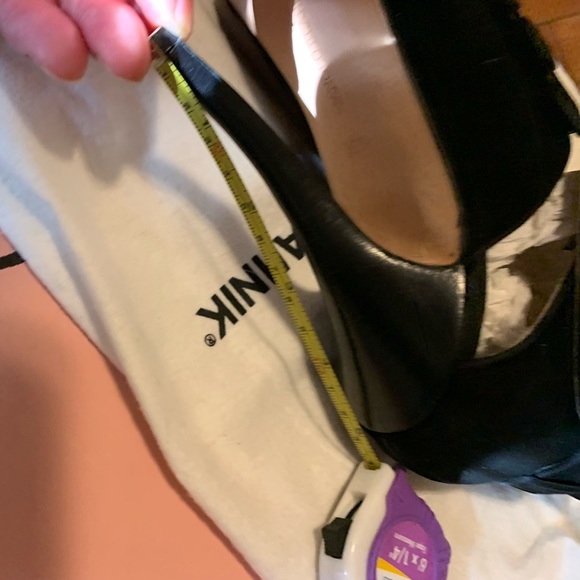 - Manolo Blahnik Black Suede Button Boot Heels 39.5 - Picture 14 of 14